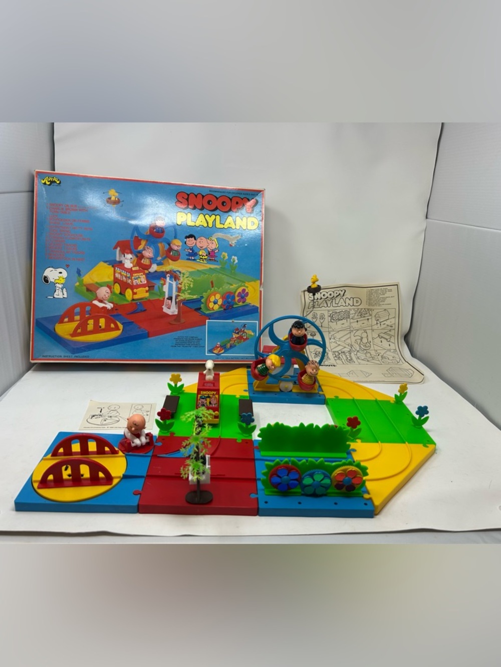 Vintage Snoopy Playland Kids Toy Set - Picture 6 of 16